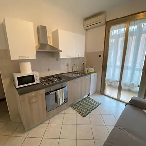  Apartamento Little And Cozy Flat Near Venice Italia