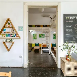 T5 Social Bükreş